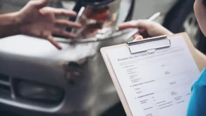 Jak wybrać najlepsze ubezpieczenie OC i AC?