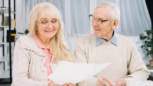 Jak wybrać najkorzystniejsze ubezpieczenie dla seniora?