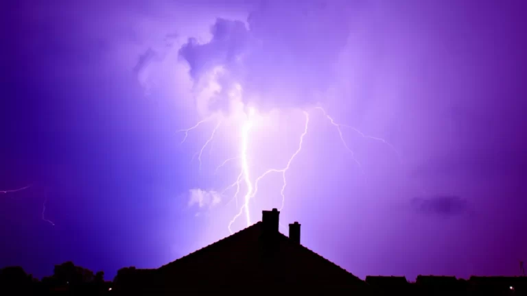 Ubezpieczenie domu od burzy i podobnych czynników naturalnych