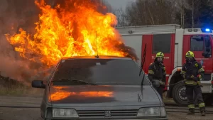 Jak wykupić ubezpieczenie samochodu od pożaru?